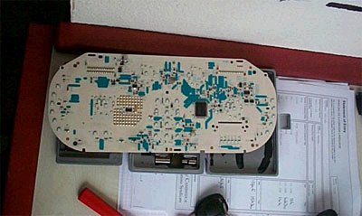 C'est &ccedil;a qu'il y a sous vos compteurs... 